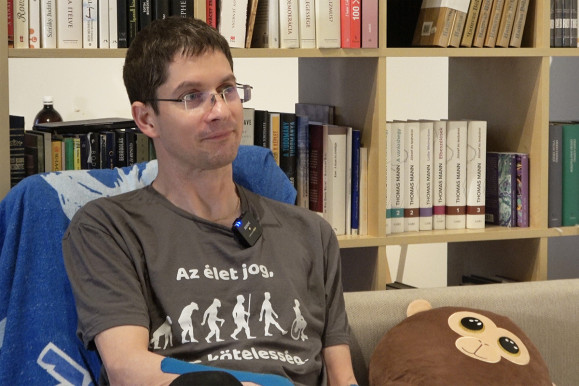 Emberi méltóság és egyéb érdemek